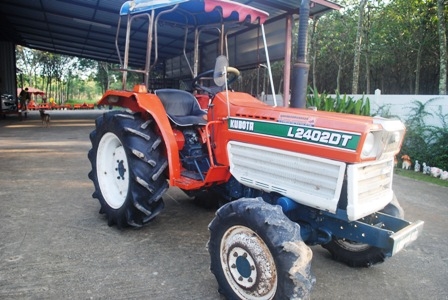 ขายรถไถ Kubota L2402DT รถ2เพลา ตัวเปล่าครับ