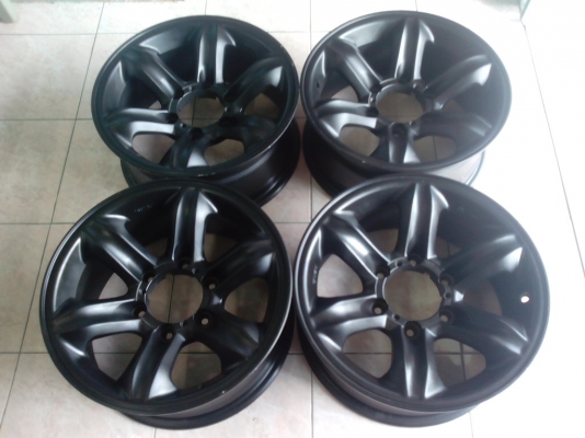 ขายเล็บเหยี่ยวแท้ๆสวยๆครับ