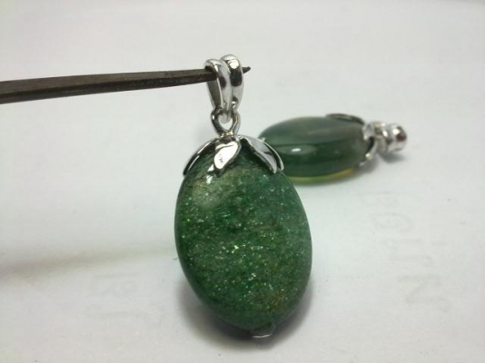 จี้ี้เงินหินแร่เขียว