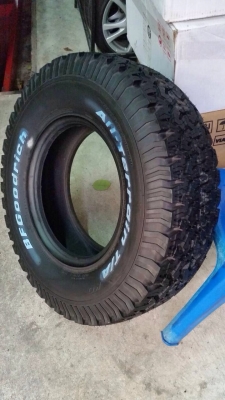 ขายถูกๆ ยางBF T/A KO 265/75R16 ราคาเส้นละ 8,700 บาท สนใจติดต่อ 089-6669061