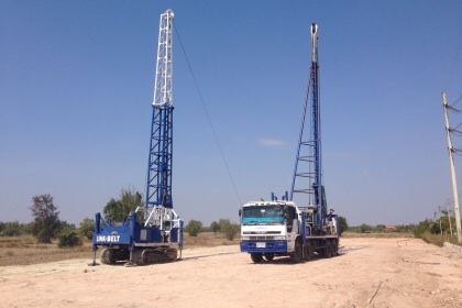 ขายรถตอกเสาเข็มตีนตะขาบ หมุนเอวได้ 3.5ตัน รถของOTTO