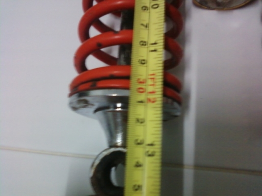 ขาย โช๊คสำหรับใส่ บิ๊กไบค์ Bigbike  OHlins สินค้ามือสองสภาพใช้ได้มี 1 คู่ ราคา 1200 บาท