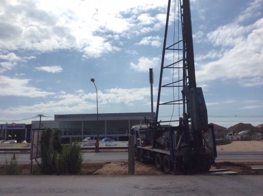 ขายรถตอกเสาเข็ม12ล้อยาง 4.5ตัน ของโตว่องไว