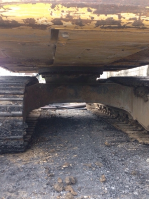 Komatsu PC200-7 ไมล์ ชม.9,000 สภาพสวยค่ะ Komatsu PC200-7 ไมล์ ชม.9,000 สภาพสวยค่ะ