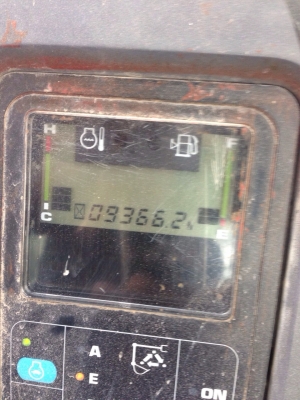 Komatsu PC200-7 ไมล์ ชม.9,000 สภาพสวยค่ะ Komatsu PC200-7 ไมล์ ชม.9,000 สภาพสวยค่ะ