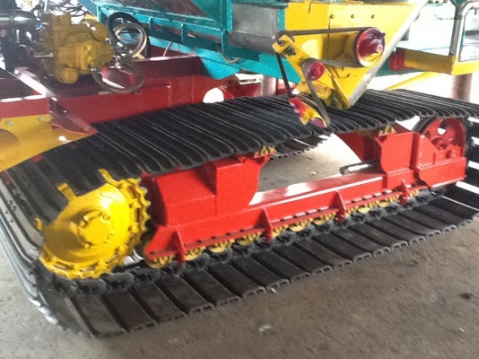 ขายรถเกี่ยวข้าวไทยเจริญ