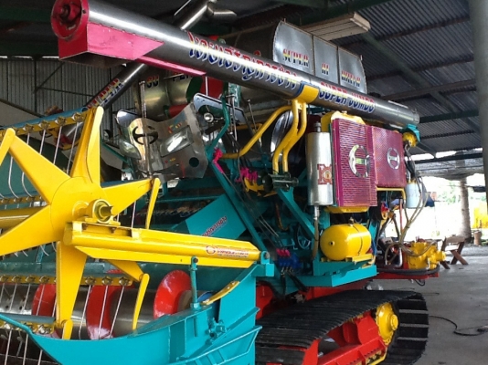 ขายรถเกี่ยวข้าวไทยเจริญ