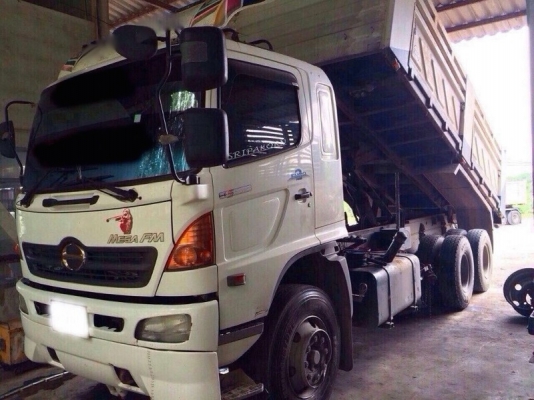 รถฮีโน่ 10  ล้อดั้ม 320 แรงม้า. ปี 50  ( ขายแม่ , ลูก )   สนใตติดต่อ 081 - 6079515