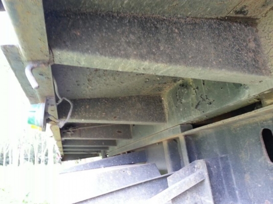 รถฮีโน่ 10  ล้อดั้ม 320 แรงม้า. ปี 50  ( ขายแม่ , ลูก )   สนใตติดต่อ 081 - 6079515