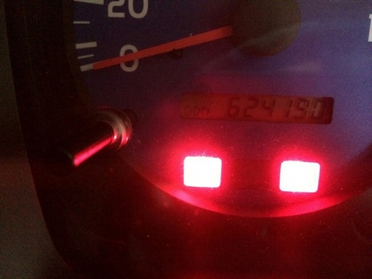 รถฮีโน่ 10  ล้อดั้ม 320 แรงม้า. ปี 50  ( ขายแม่ , ลูก )   สนใตติดต่อ 081 - 6079515