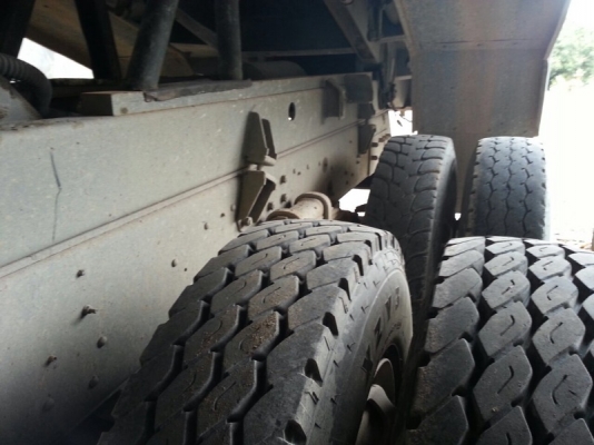 รถฮีโน่ 10  ล้อดั้ม 320 แรงม้า. ปี 50  ( ขายแม่ , ลูก )   สนใตติดต่อ 081 - 6079515