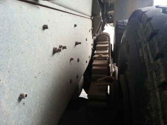 รถฮีโน่ 10  ล้อดั้ม 320 แรงม้า. ปี 50  ( ขายแม่ , ลูก )   สนใตติดต่อ 081 - 6079515