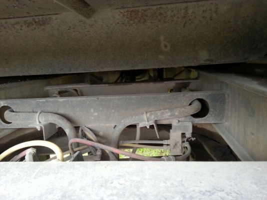 รถฮีโน่ 10  ล้อดั้ม 320 แรงม้า. ปี 50  ( ขายแม่ , ลูก )   สนใตติดต่อ 081 - 6079515