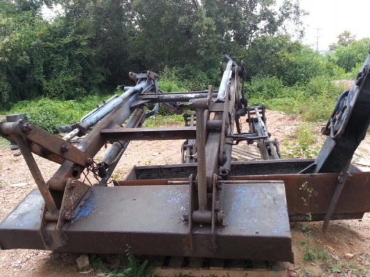 รถไถ TT75 2 เพลา. ( ขายตามสภาพ ) สนใจติดต่อ 081 - 6079515 รถไถ TT75 2 เพลา. ( ขายตามสภาพ ) สนใจติดต่อ 081 - 6079515