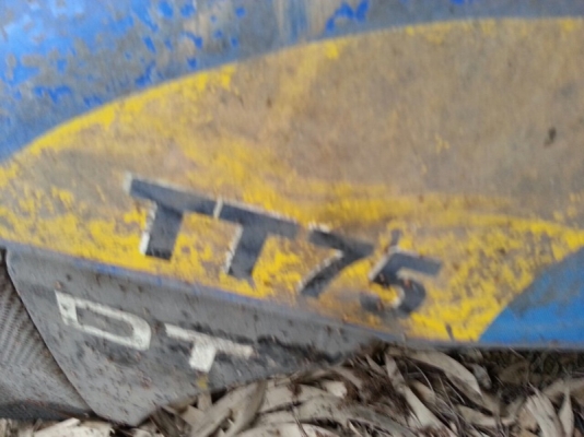 รถไถ TT75 2 เพลา. ( ขายตามสภาพ ) สนใจติดต่อ 081 - 6079515 รถไถ TT75 2 เพลา. ( ขายตามสภาพ ) สนใจติดต่อ 081 - 6079515