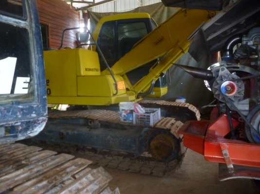 ขายแบคโคร สภาพสุดยอดนอกแท้ รับประกันความพอใจ (ราคาต่อรองได้)ครับ