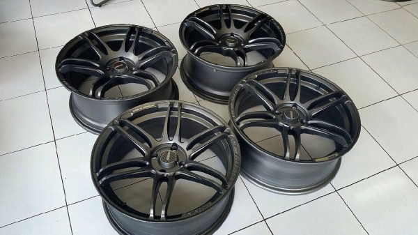 ขาย MAX17"cosmis มือ2 4/100 ล้อหน้า 7" ออฟเซ็ต 38 ล้อหลัง 7.5" ออฟเซ็ต 30 ล้อสภาพสวยพร้อมใช้งาน เสนอขายราคา 8,500 บาท สนใจติดต่อ 089-6669061