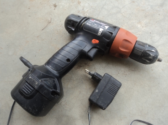 สว่านไร้สาย 600บาท สว่านไร้สาย 600บาท