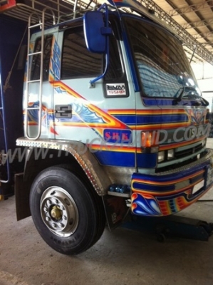 10 ล้อ ISUZU 175 แรงม้า ปีจดทะเบียน 2544