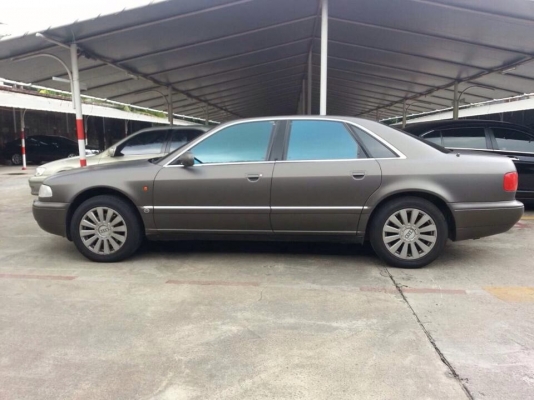ขายรถ audi a8 4.2quatto รุ่นปี95  ขายราคา 550,000 สนใจสอบถาม 085-043-3528 (คุณซัน) หรือ 089-666-9061 (คุณนุช)
