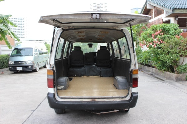 ขายรถตู้ 2.5 ดีเซล.