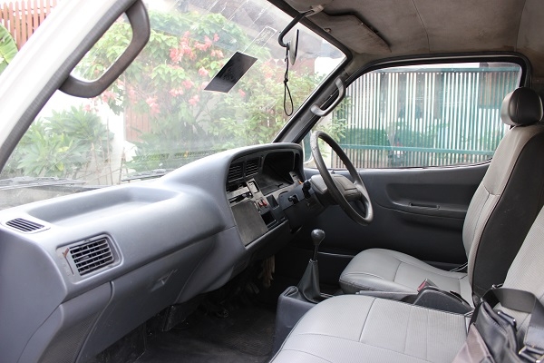 ขายรถตู้ 2.5 ดีเซล.