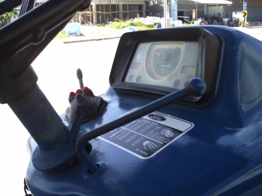 ขายรถไถ6600แท้เดิมๆสวยมากๆทะเบียนพร้อมโอน