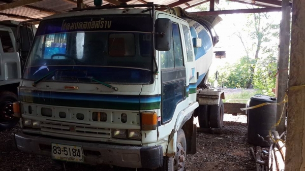 ขายรถโม่ปูน อีซูซุร็อคกี้ 175 6BG1 FRRเครื่องดี โม่ทำงานได้เลย เอกสารพร้อมโอน เล่มทะเบียนพร้อมชุดโอน ขายรถโม่ปูน อีซูซุร็อคกี้ 175 6BG1 FRRเครื่องดี โม่ทำงานได้เลย เอกสารพร้อมโอน เล่มทะเบียนพร้อมชุดโอน