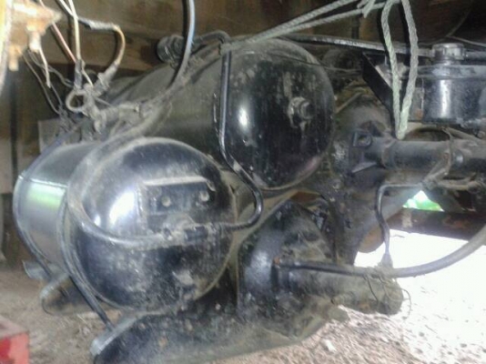 ขาย KT 925 เพลาเดียว เทเลอร์รถเกี่ยว สวย สวย ครับ