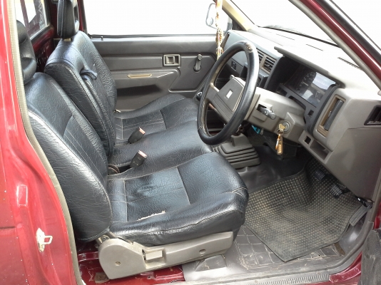 NISSAN BIG-M เครื่องเบนซิน ปี 92