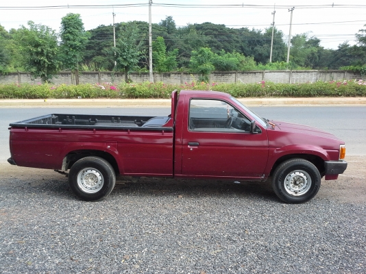 NISSAN BIG-M เครื่องเบนซิน ปี 92