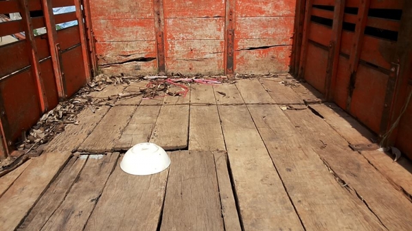 **88,000 บ.ต่อรอง**ขายแต๋น4ล้อเพลาลอย เครื่อง KUBOTA ET11แรง เกียร์ NISSAN คาบ้อล คานหน้า BUDDY เฟืองท้ายเพลาลอย ELF คัสซีหน้า4 เครื่องดีสตาร์ทติดง่าย แน่นดี เสียงดี แรง เกียร์ดีไม่หลุด คัสซีดี เดิมๆไม่ผุ แหนบเสริมแล้ว กระบะพื้นไม้คอกไม้สภาพดี พื้นดี คอกด