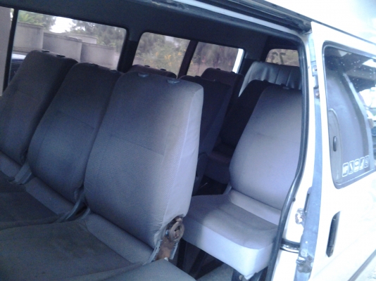 หลังคาสูง เครื่องดีเซลเปลี่ยนใหม่kz turbo แอร์หน้า หลังเย็น เบาะ4แถว