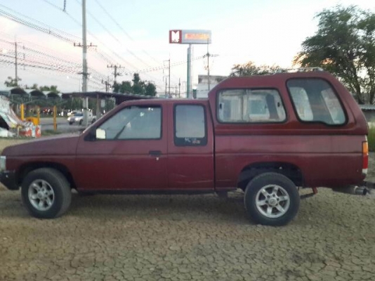 NIssan Big m ฝาแดง