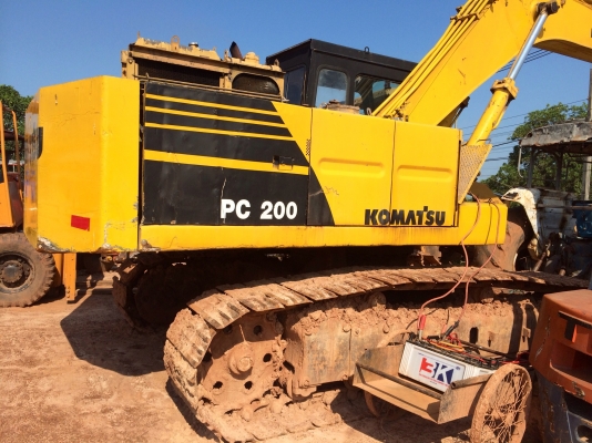 Komatsu pc 200 รุ่น 2 ถูกๆ
