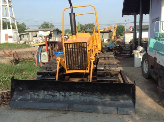 ขายD2-5 PL สภาพสวย พร้อมใช้งาน เครื่องดี ช่วงล่างดี ใบแทร็กเต็ม ราคาต่อรองได้