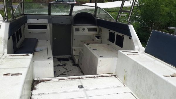 ขายด่วน เรือเร็ว 33 ฟุต