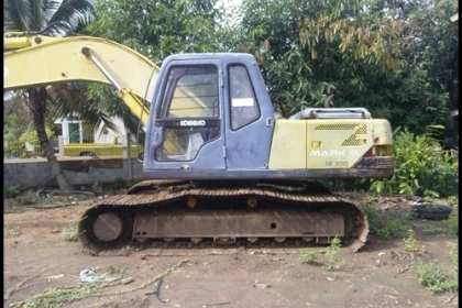 แมคโคร SK 200