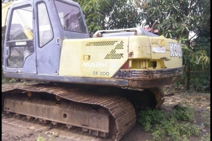 แมคโคร SK 200