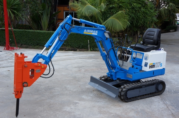 ขายรถขุด MINI AIRMAN HM 07 SG มีหัวเจาะกระแทก ขายรถขุด MINI AIRMAN HM 07 SG มีหัวเจาะกระแทก