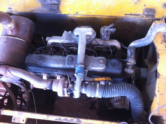 ขายแม็คโคร KOBELCO SK200MARK II เครื่อง6D31กรองเดียว สภาพพร้อมใช้งาน เอกสารสัญญาซื้อขาย