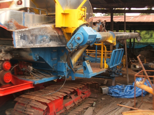 ขายรถเกี่ยวข้าวไทยเส็ง เดี่ยวทรนง อุ้ม 2.5 ตัน เครื่องยนต์ JO8C ปั้นไดกินส์ No 23 ตัวเดิน 12 HL