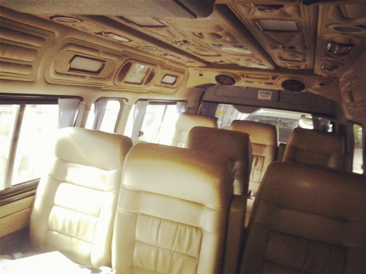 ขายรถตู้ ปี2010 สภาพสวยๆ พร้อมแต่งVIPครบ