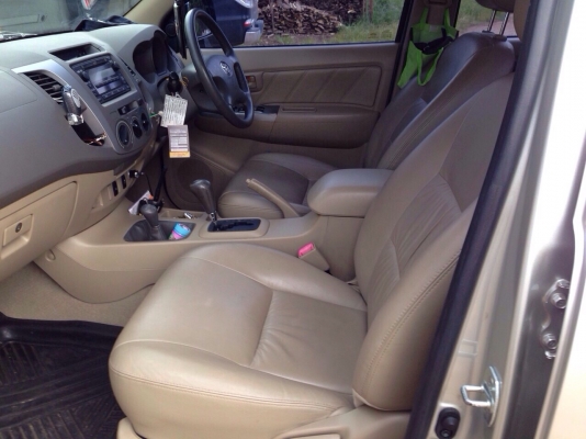 ขายรถกะบะ toyota hilux vigo ปี 2010 โฟร์วิล