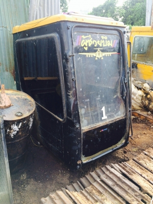 ขายด่วนหัวเก๋ง cat 320 พร้อมกล้องไฟ