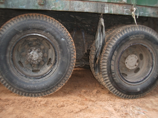 ขายรถสิบล้อ อีซูซุ 195 แรงม้า พวงมาลัยเพาเวอร์ เบรคทิฟฟี่ 1 เพลา กำลังทำเป็นเทลเลอร์บรรทุกรถเกี่ยว ขายรถสิบล้อ อีซูซุ 195 แรงม้า พวงมาลัยเพาเวอร์ เบรคทิฟฟี่ 1 เพลา กำลังทำเป็นเทลเลอร์บรรทุกรถเกี่ยว