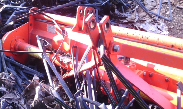 โรตารี่คูโบต้า ตราช้าง