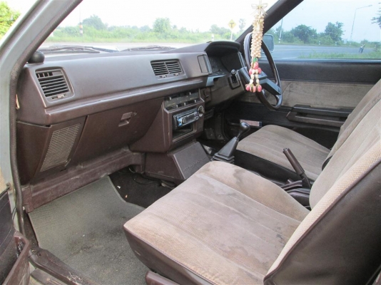 ขายโตโยต้าโคโลน่ารุ่นตู้เย็นติดแก๊สลงเล่มประหยัดสุดๆ