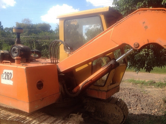 ขายแม็คโคร HITASHI UH60 สภาพพร้อมใช้งาน เครื่องปั้มดี รถน่าใช้งานราคาเบาๆ เอกสารซื้อขาย