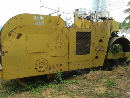 ขายรถบด มี 2 คัน ล้อเหล็กและล้อยาง คันละ 180,000 บาท สภาพใช้งานได้ มีเอกสารครบทั้งสองคัน ราคาต่อรองได้ครับ